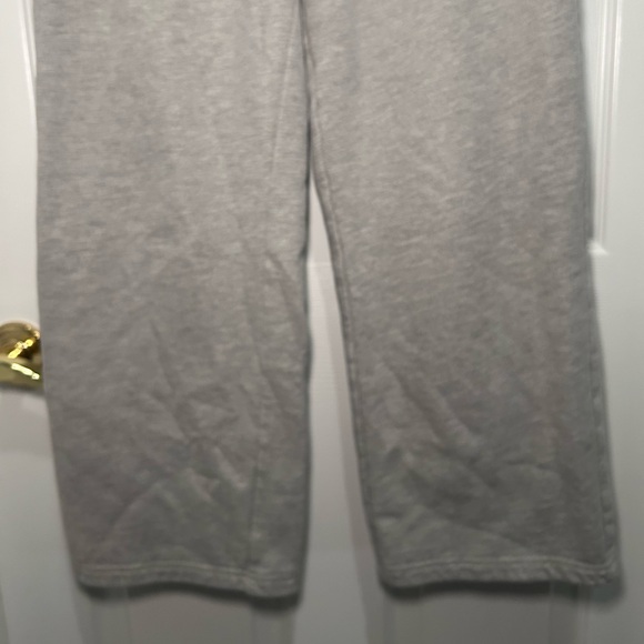 White Fox Boutique Wide Leg Grey Sweatpants - Picture 4 of 8